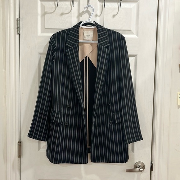 Aritzia Wilfred Cherrelle Pinstripe Oversized Blazer - Picture 5 of 16